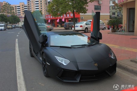 matte black Lamborghini Aventador