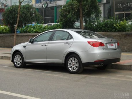 facelifted Roewe 550