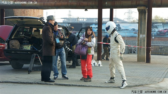 The Stig arrives in Beijing for Top Gear China Special