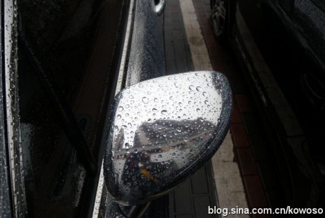 Chrome-wrapped Bentley Continental in China