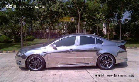 Buick Regal wrapped in Silver in China