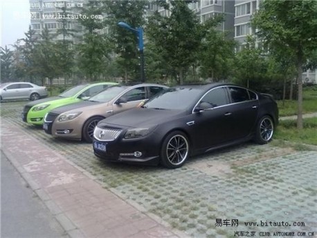 Buick Regal wrapped in Silver in China