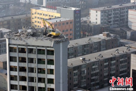 Chinese excavator drivers are Crazy