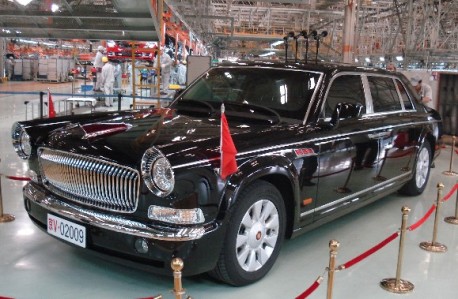 Hongqi CA 7600L Parade Car