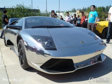 Chrome Lamborghini in China