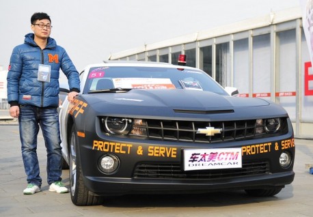 Chevrolet Camaro police car from China