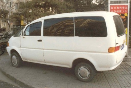 FAW Jiefang CA6410 mini-MPV