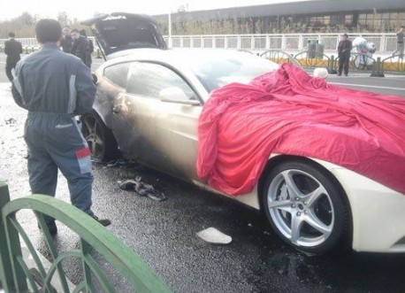 Ferrari FF on fire in China