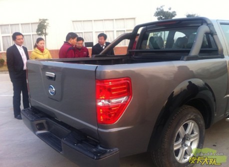 JAC 4R3 pickup truck Ford F150 clone from China