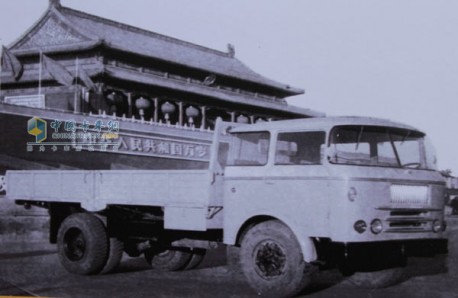 Yellow River JN150 truck from China