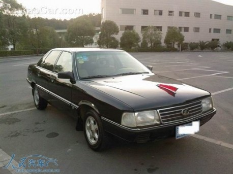 Hongqi CA7220 from China