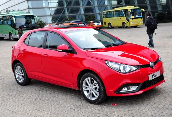 The new MG5 naked from all sides in China