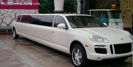 extended Porsche Cayenne