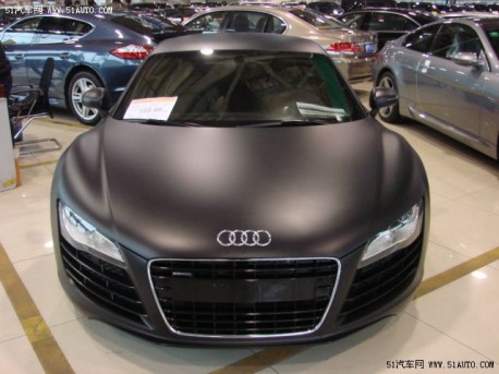 Matte-black Audi R8 V10 from China