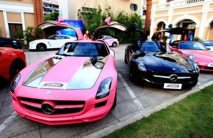 Pink Mercedes-Benz SLS AMG from China