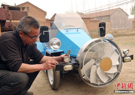 Chinese man makes a Wind Car
