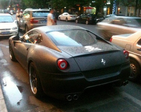 Ferrari 599 in matte-black from China