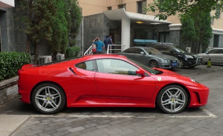Spotted in China: Ferrari F430