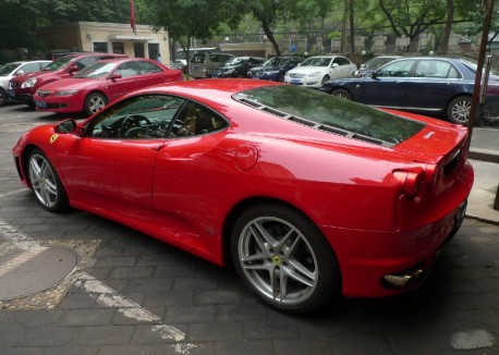 Spotted in China: Ferrari F430