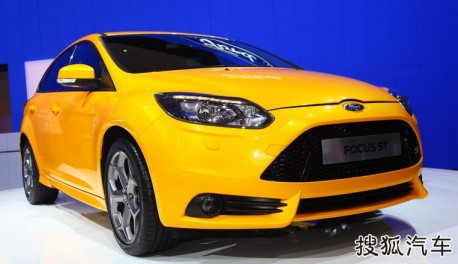 Ford Focus ST testing in China