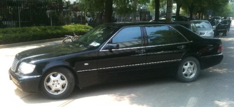 Mercedes-Benz S600 (W140)