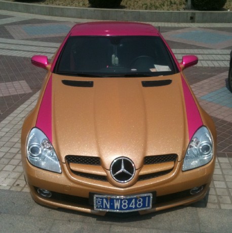 Mercedes-Benz SLK in Glitter-Gold and Pink from China