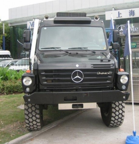 Unimog U5000 SUV