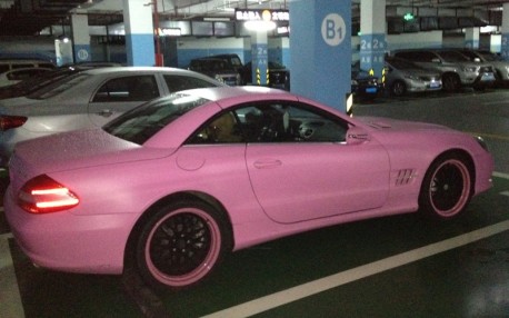 Mercedes-Benz SL 63 AMG is very pink in China