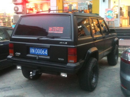 Beijing-Jeep Cherokee in matte-black in China