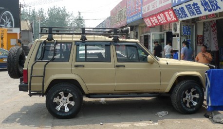 Beijing-Jeep Cherokee