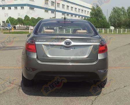 Spy Shots: facelifted Brilliance Junjie FSV without camouflage