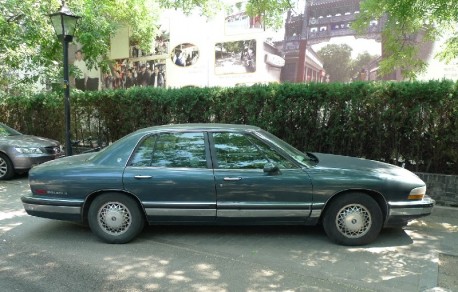 Spotted in China: Buick Park Avenue