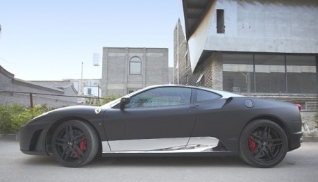 Ferrari F430 in matte-black & some silver from China