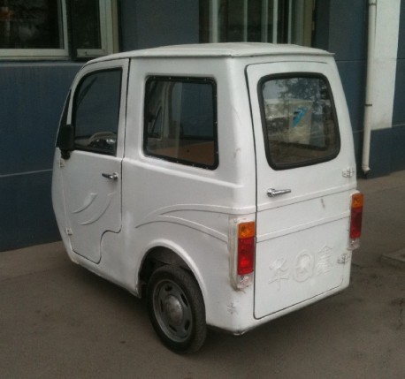 Huaxin QF-002 three wheeler