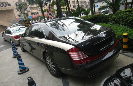 Spotted in China: Maybach 62 Zeppelin