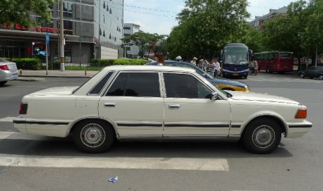 Spotted in China: Nissan Cedric V-30 SGL