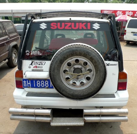 Spotted in China: a very pimped Suzuki Vitara JX