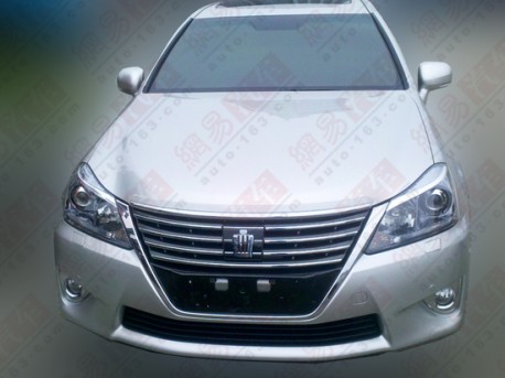 facelifted Toyota Crown is ready in China