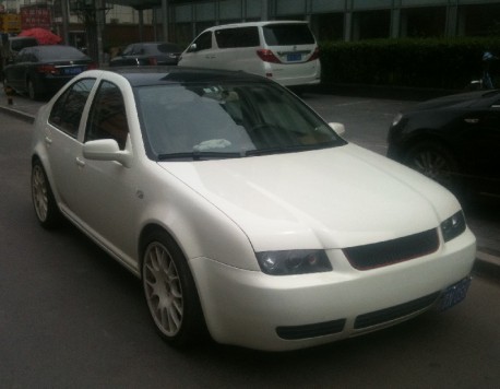 white & sporty Volkswagen Bora