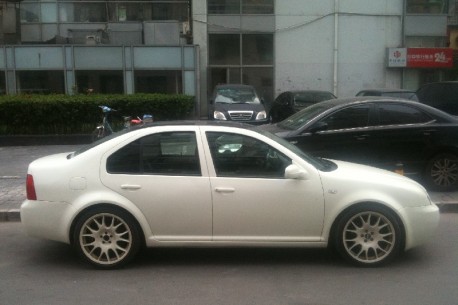 white & sporty Volkswagen Bora