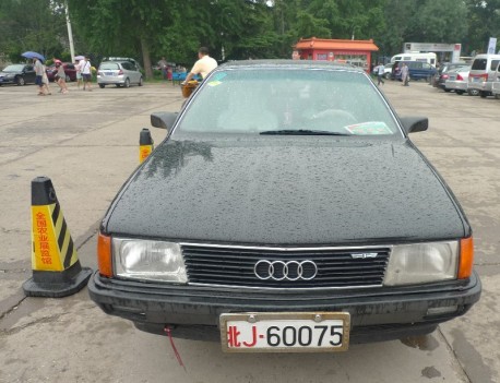 Spotted in China: a very early FAW Audi 100