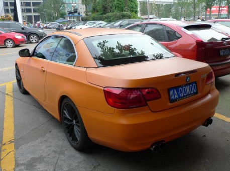 BMW 3-series Convertible is matte-orange in China