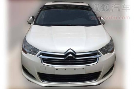 New pictures of the Citroen C4L in China