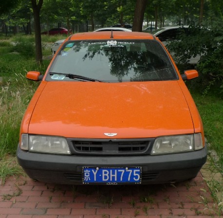 A Citroen Fukang is very Orange in China