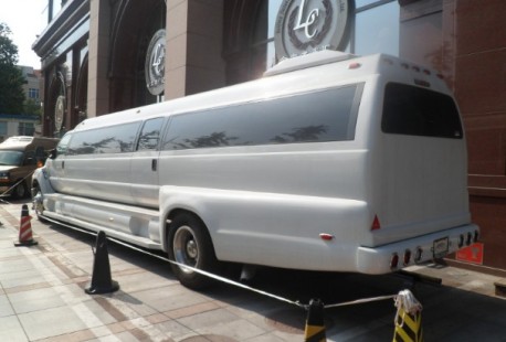 Ford F650 Limousine is Big in China