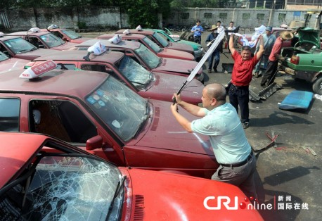 156 illegal taxi's Destroyed in China