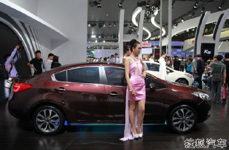 Kia K3 launched in China