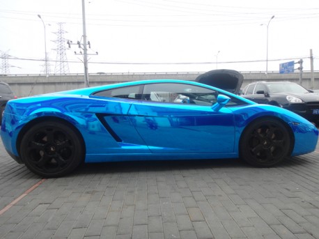 Lamborghini Gallardo in metallic-shiny-blue from China