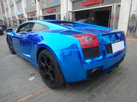 Lamborghini Gallardo in metallic-shiny-blue from China