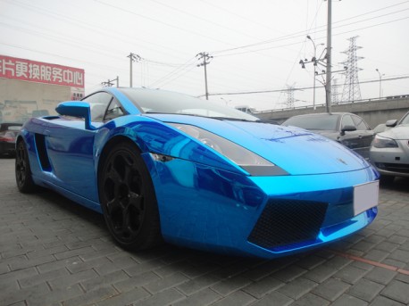 Lamborghini Gallardo in metallic-shiny-blue from China